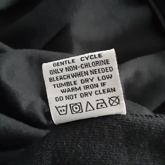 Central Park Women's Black Velour Studded Zipped Jacket Size; Large - Picture 6 of 6